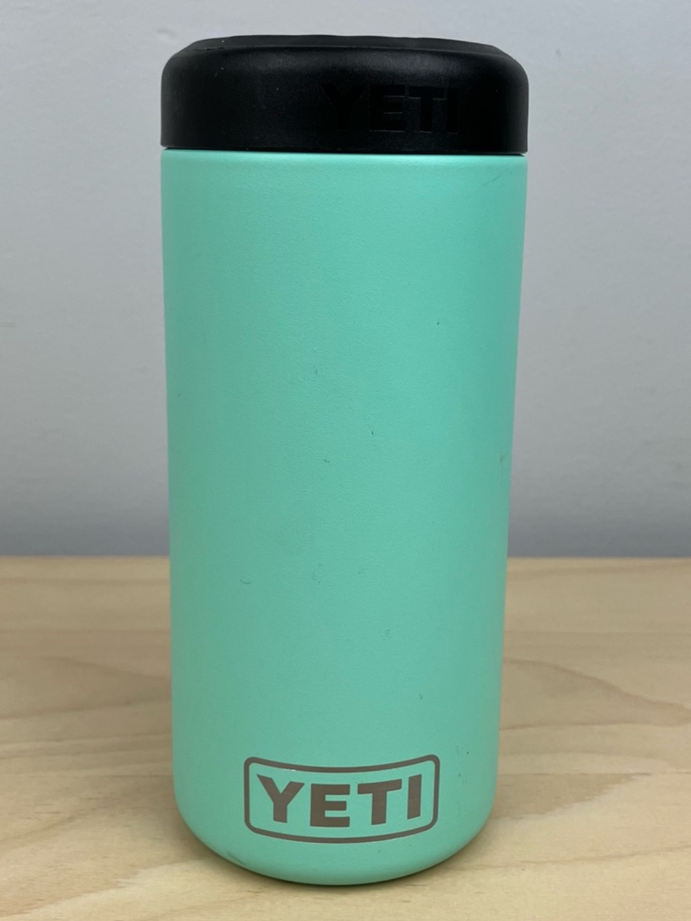 YETI Rambler 12oz Colster Slim Can Insulator Seafoam